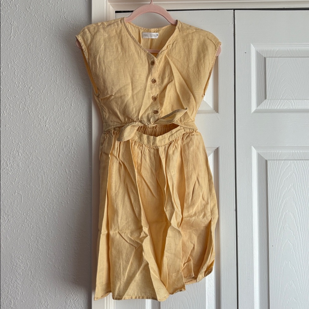 Zara (EUC) | yellow cut out linen button down dress - Picture 4 of 8